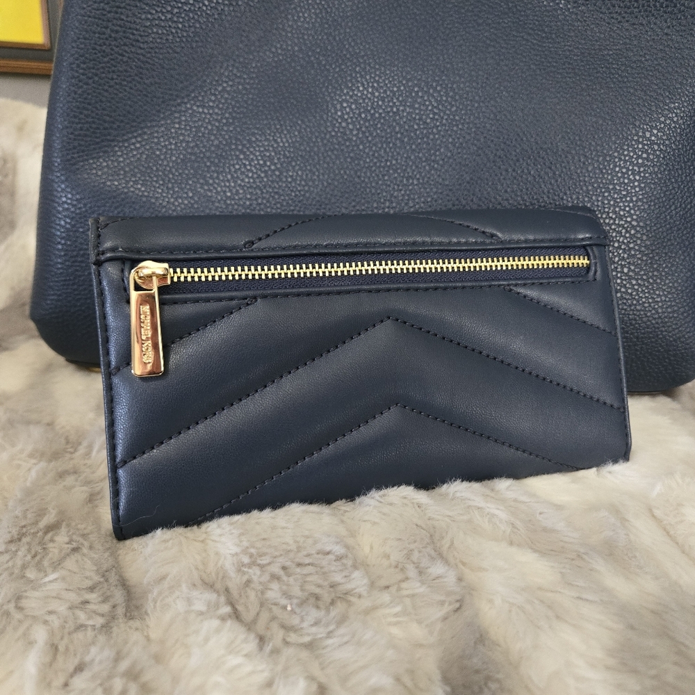 Navy Michael Kors Teagen Chain Shoulder Bag & Wallet Set - Picture 12 of 16